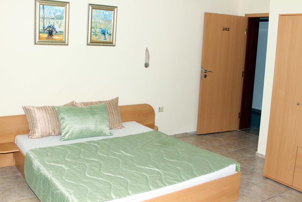 Vlasta Family Hotel Ravda Exterior foto